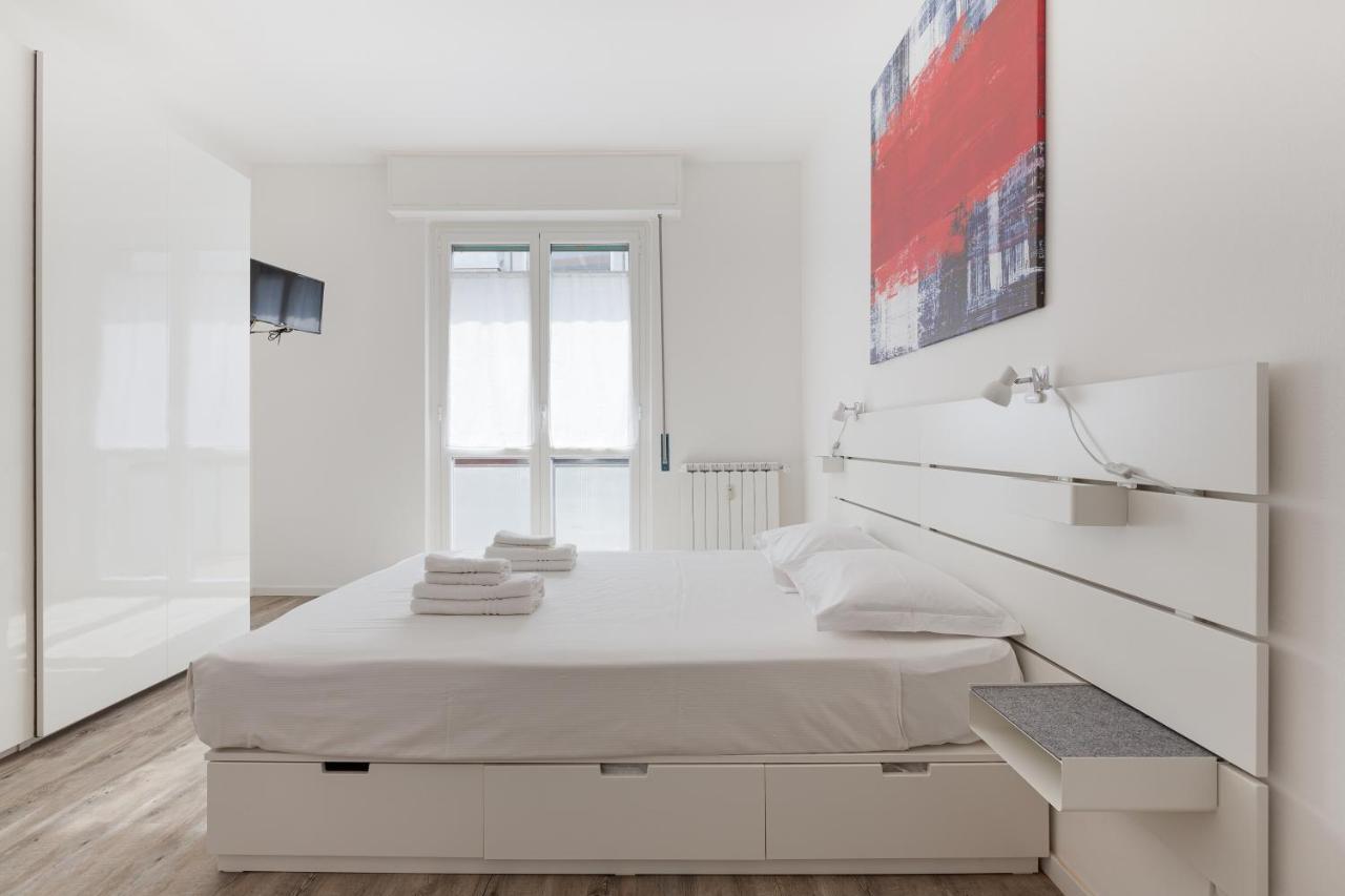 Cagnola Cozy Apartament With Balcony Milano Exterior foto