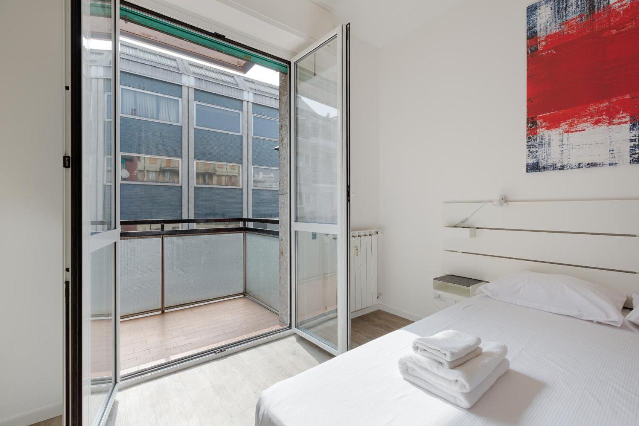 Cagnola Cozy Apartament With Balcony Milano Exterior foto